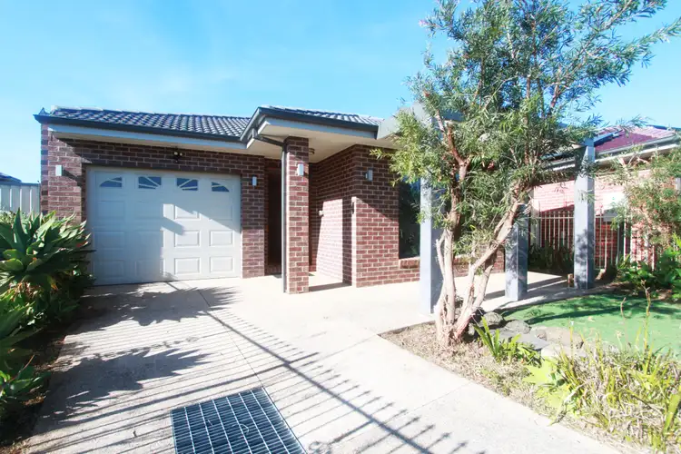 2A Hunsford Avenue, Notting Hill VIC 3168