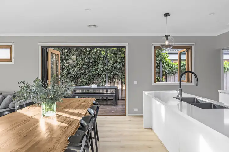 32 Restful Way, Armstrong Creek VIC 3217