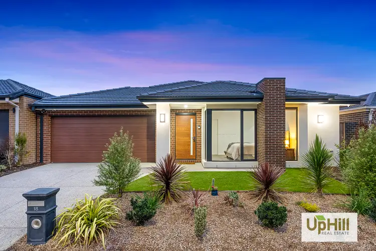 18 Eiger Street, Clyde North VIC 3978