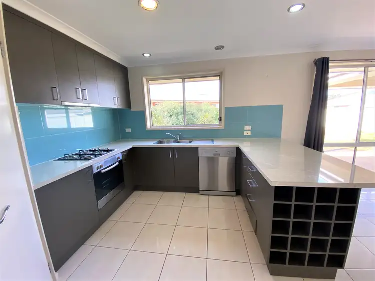 Second view of Homely house listing, 10 Boyd Court, Baranduda VIC 3691