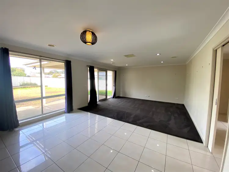 Fifth view of Homely house listing, 10 Boyd Court, Baranduda VIC 3691