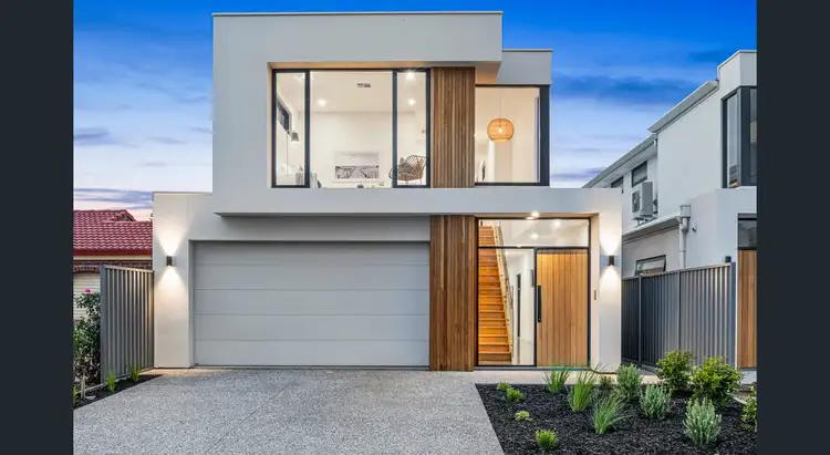21 Newcombe Avenue, West Lakes Shore SA 5020