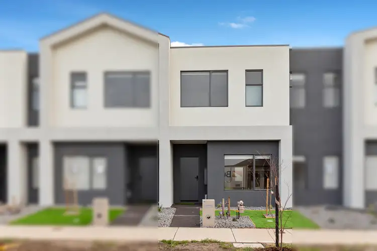 Main view of Homely townhouse listing, 18 Glabella Avenue, Tarneit VIC 3029