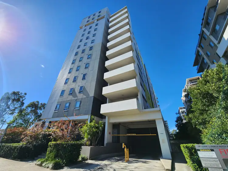 30/1 Browne Parade, Warwick Farm NSW 2170