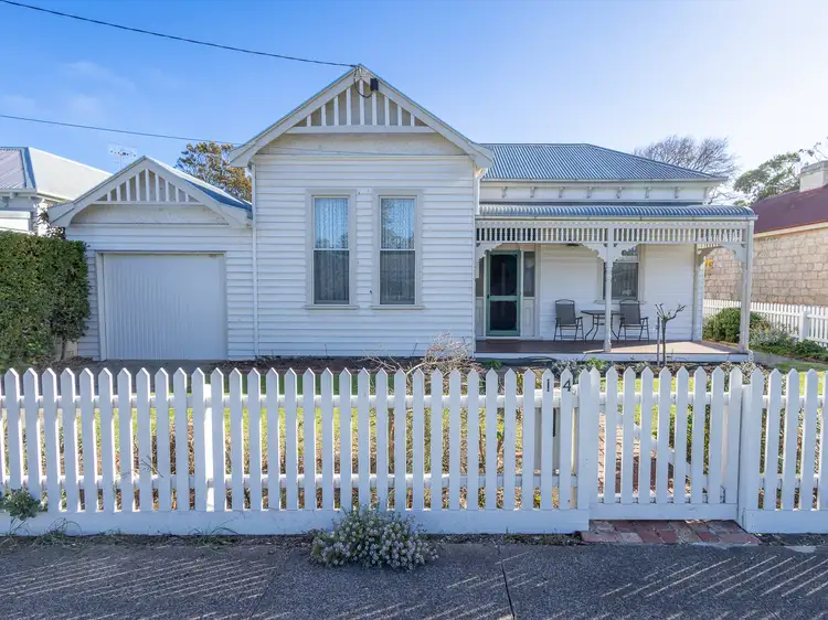 14 Wishart Street, Port Fairy VIC 3284