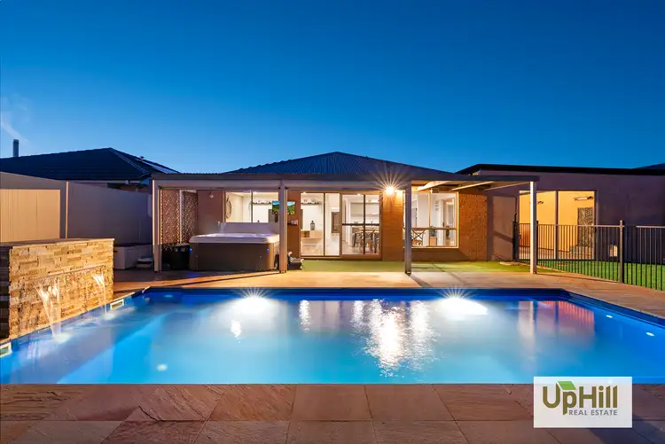 32 Trainers Way, Clyde North VIC 3978