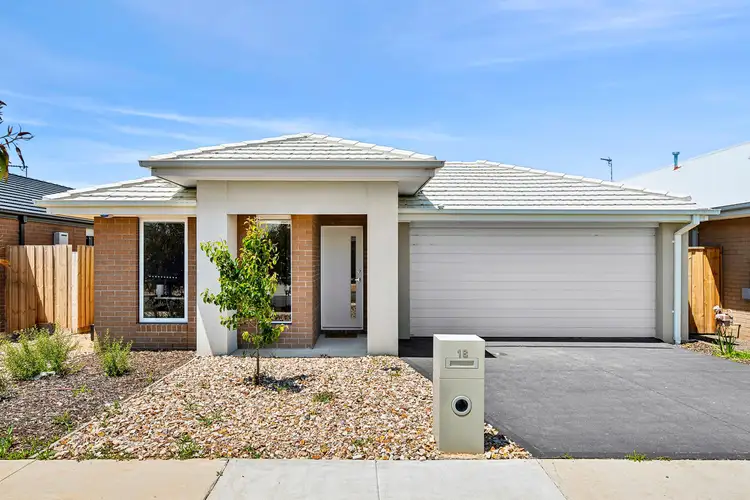 18 Sampford Street, Armstrong Creek VIC 3217