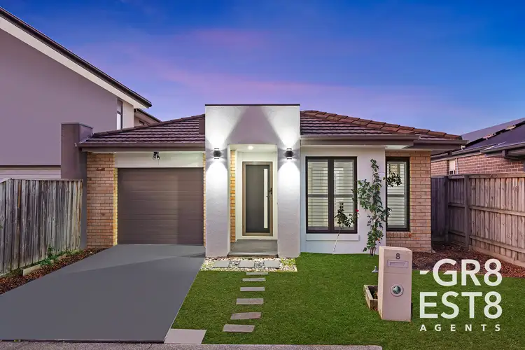8 Dedina Walk, Dandenong VIC 3175