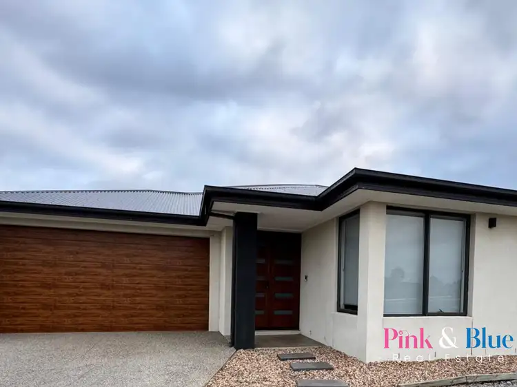 73 Hemingway Drive, Rockbank VIC 3335