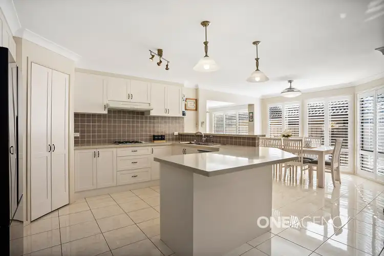 10 Hubbard Avenue, Horsley NSW 2530