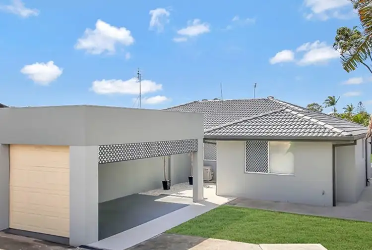 Main view of Homely semi-detached listing, 2/173 Olsen Avenue, Labrador QLD 4215