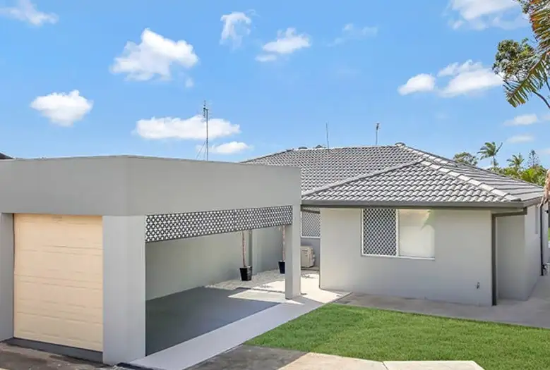 Main view of Homely semi-detached listing, 2/173 Olsen Avenue, Labrador QLD 4215