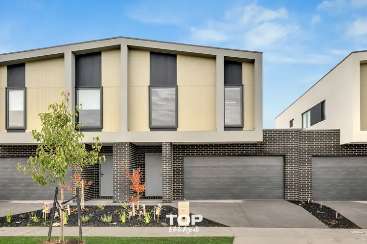 26 Clamoroso Drive, Clyde North VIC 3978