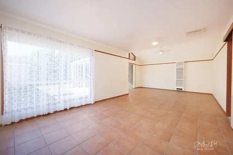 Fifth view of Homely house listing, 8 IAN COURT, Wodonga VIC 3690