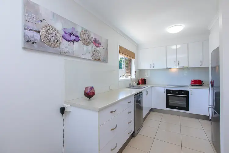 7 Wyclif Avenue, Springwood QLD 4127