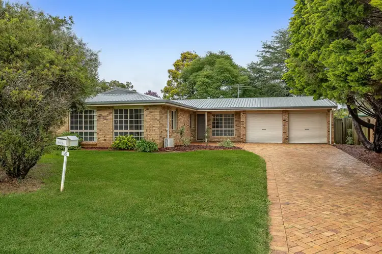 5 Roslyn Street, Centenary Heights QLD 4350