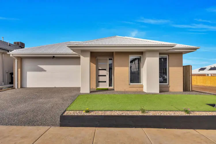 8 Flow Way, Armstrong Creek VIC 3217