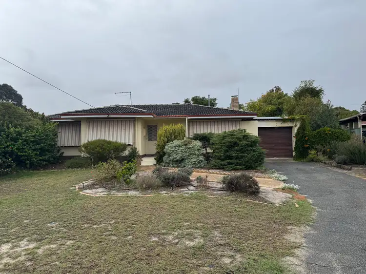 10 Hambledon Crescent, Armadale WA 6112