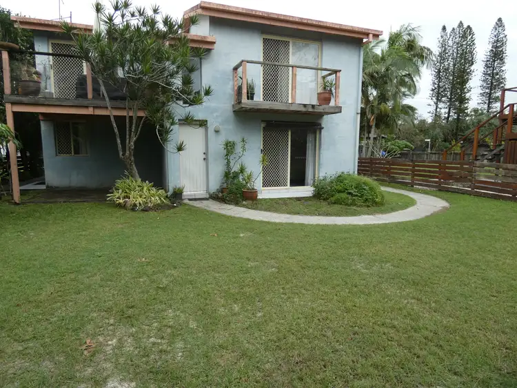 1/14 Pacific Esplanade, South Golden Beach NSW 2483