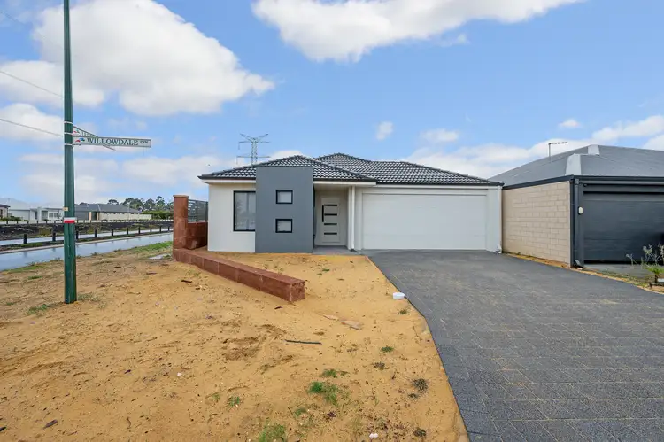 97 Willowdale Promenade, Piara Waters WA 6112