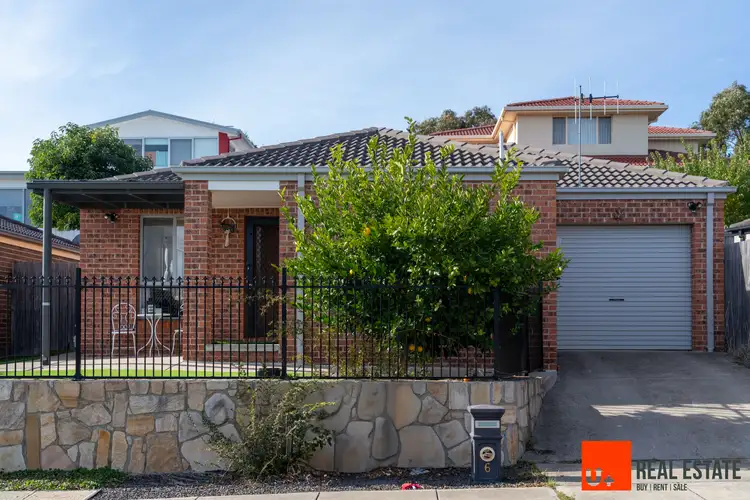 6 Hinde Street, Franklin ACT 2913