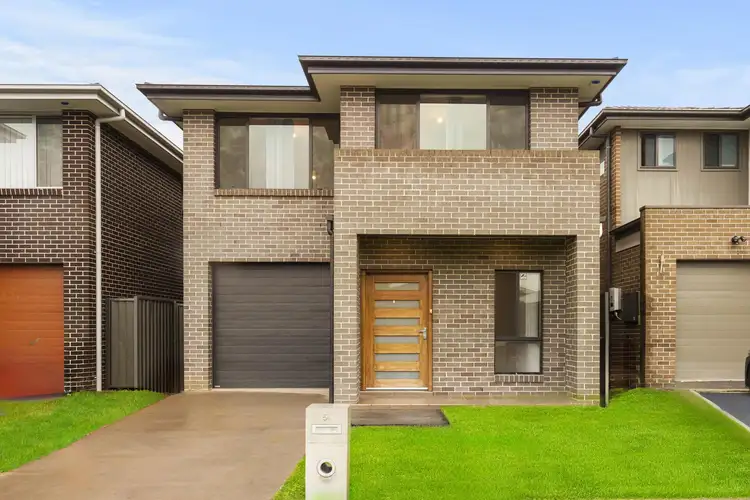5B Narooma Street, Gregory Hills NSW 2557