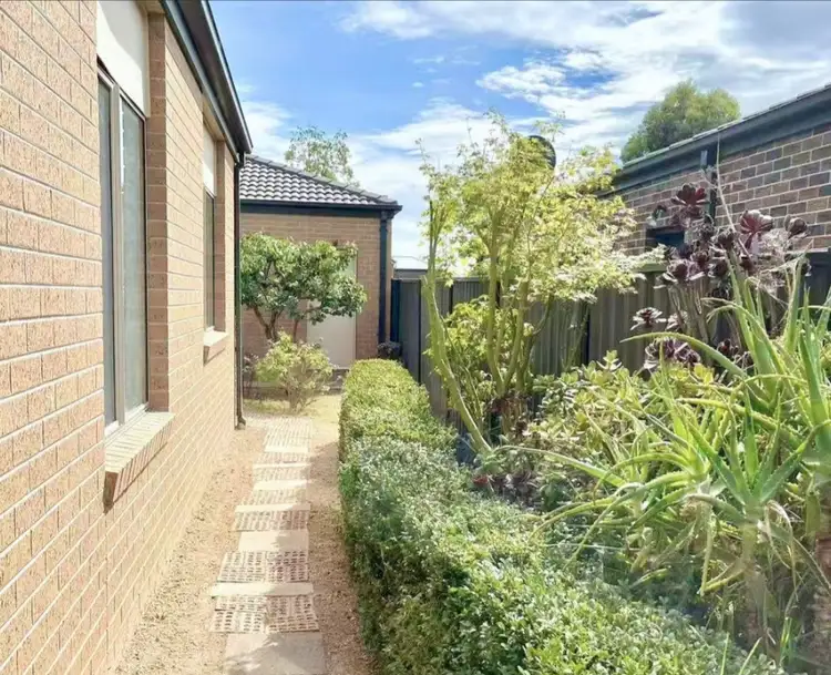 Fifth view of Homely house listing, 51 Streamside Drive, Craigieburn VIC 3064