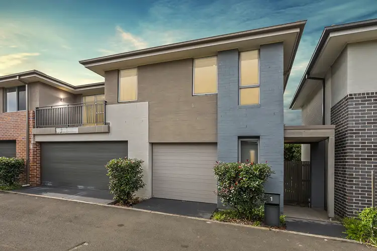 1 Numa Way, Glenfield NSW 2167