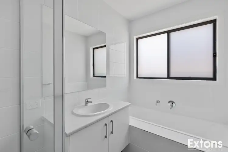 Fifth view of Homely house listing, 8 Putters Circuit, Yarrawonga VIC 3730