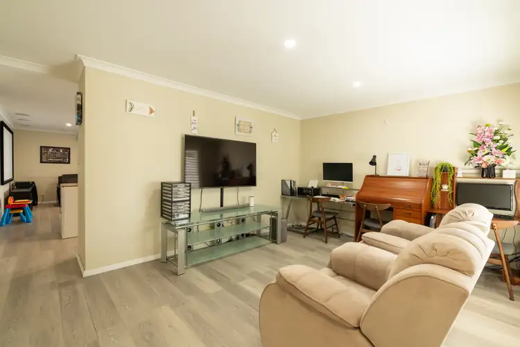 Second view of Homely house listing, 11 Usher Meander, Baldivis WA 6171
