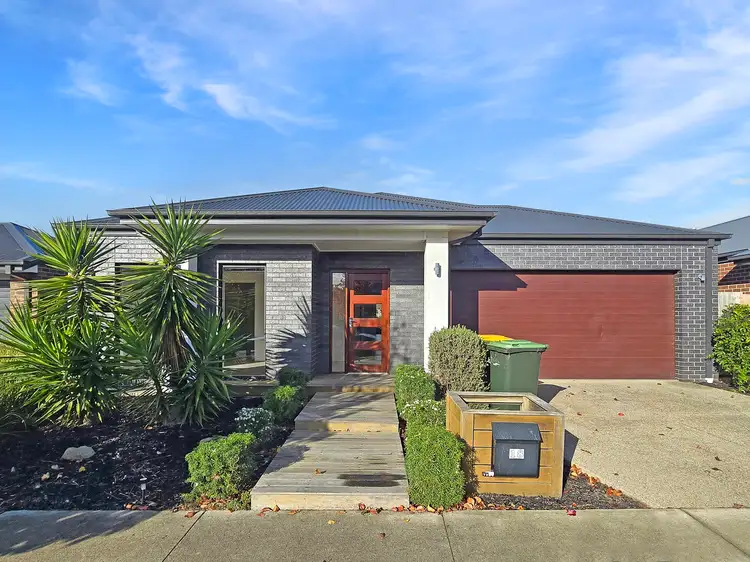 18 Boeing Street, Mount Duneed VIC 3217