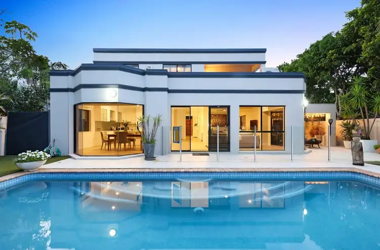 13 Tranquility Circuit, Helensvale QLD 4212