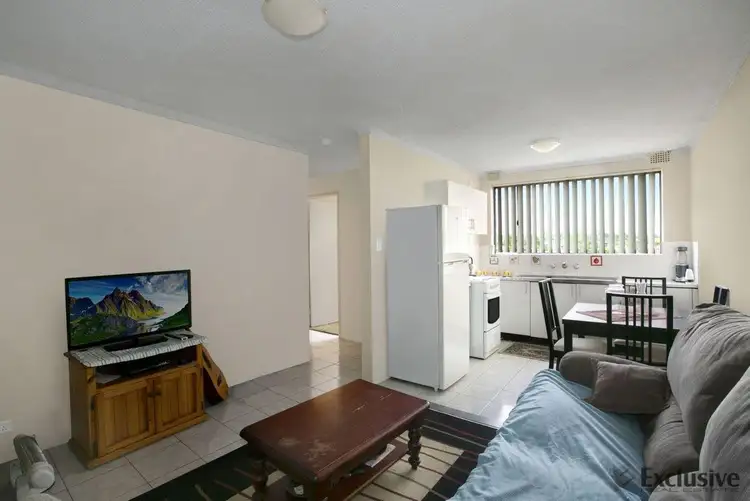 15/98 Dumaresq Street, Campbelltown NSW 2560