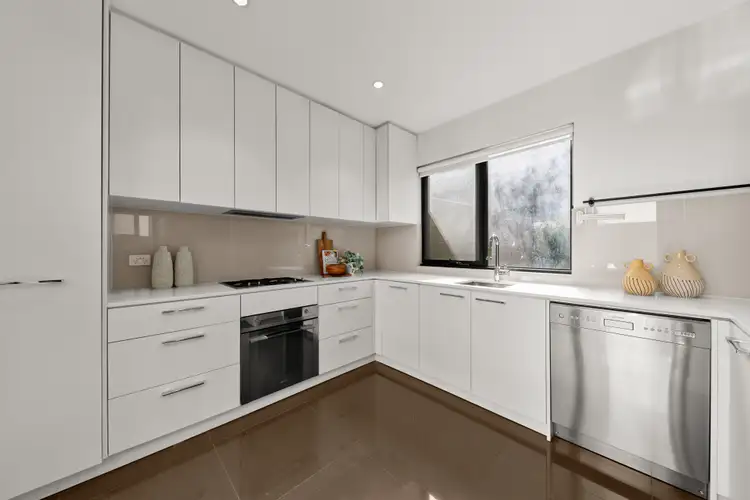 Sixth view of Homely townhouse listing, 1/746 Toorak Road, Hawthorn East VIC 3123