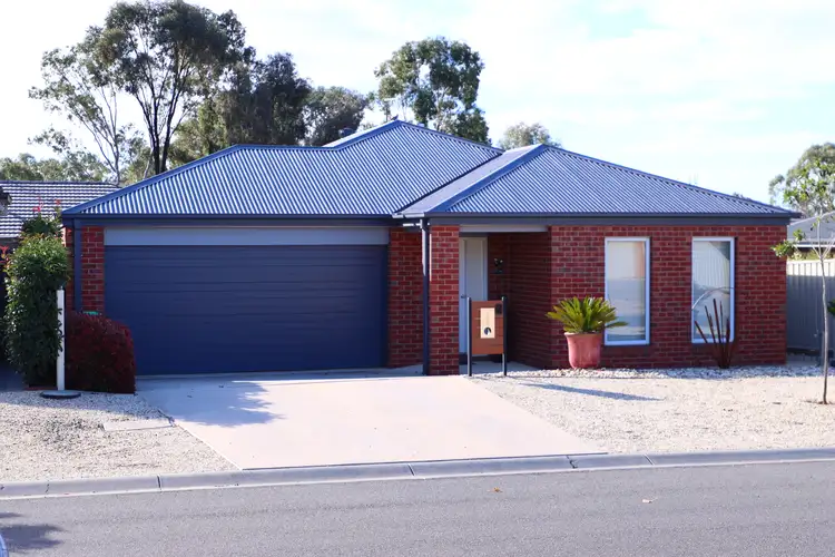 7 Miners Rest, Kangaroo Flat VIC 3555