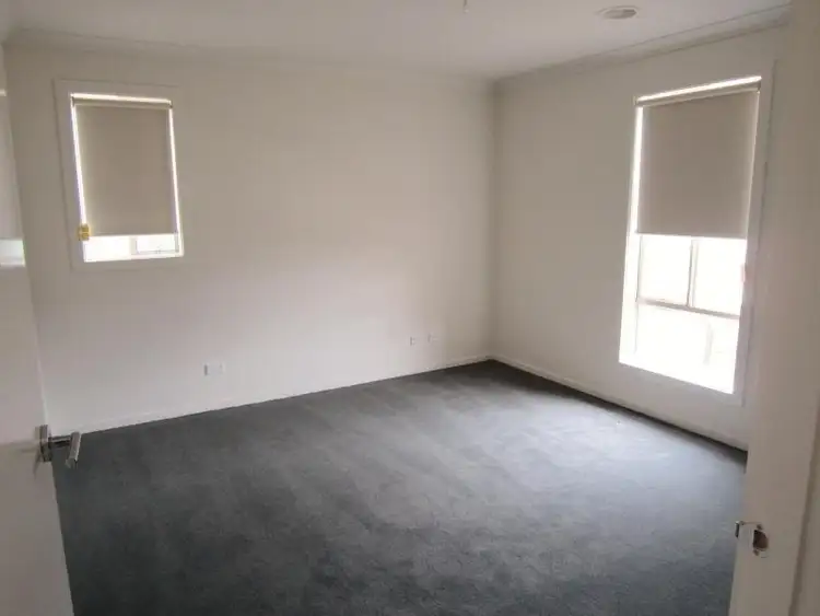 Sixth view of Homely house listing, 9 Sundew Drive, Kangaroo Flat VIC 3555