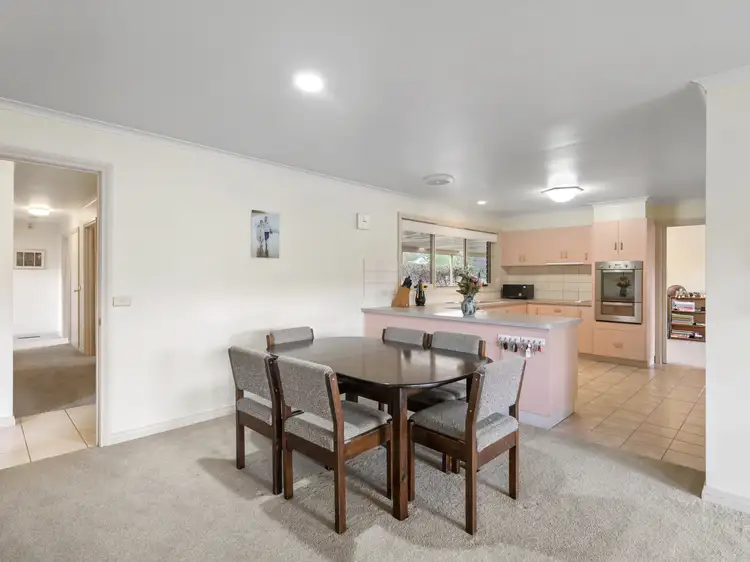 Sixth view of Homely house listing, 18 Dunvegan Court, Warrnambool VIC 3280