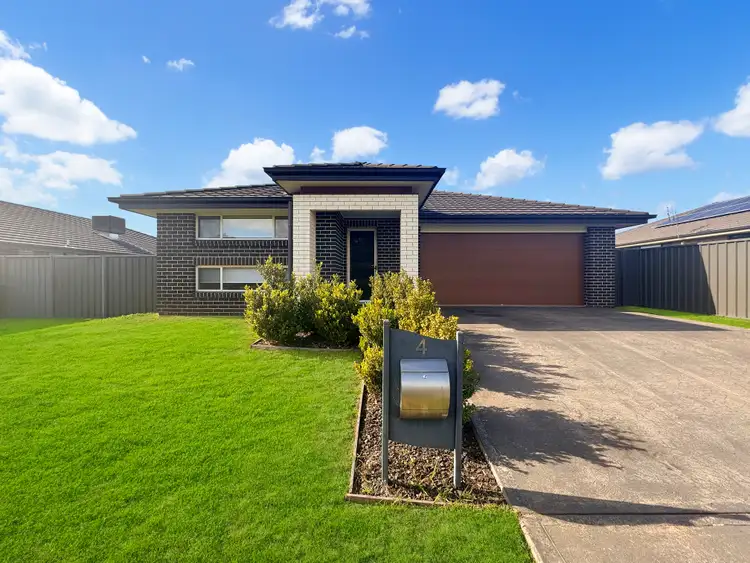 4 Nolan Esplanade, Dubbo NSW 2830