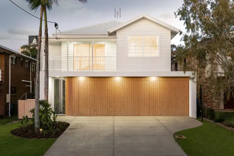 11 Kennedy Parade, Golden Beach QLD 4551