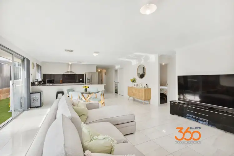 Second view of Homely house listing, 4 Endell Way, Caversham WA 6055