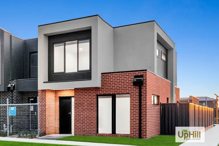 7 Garda Walk, Clyde VIC 3978