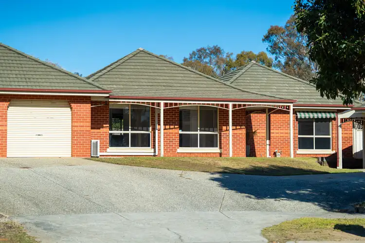 2/10 THRUSH COURT, West Wodonga VIC 3690