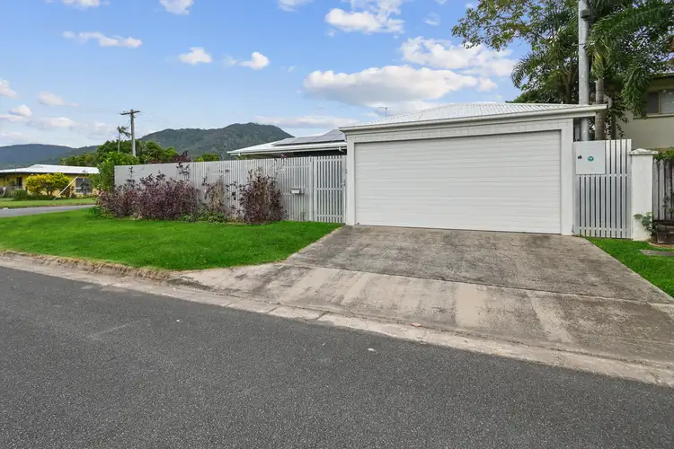 17 MAHOGANY STREET, Manoora QLD 4870