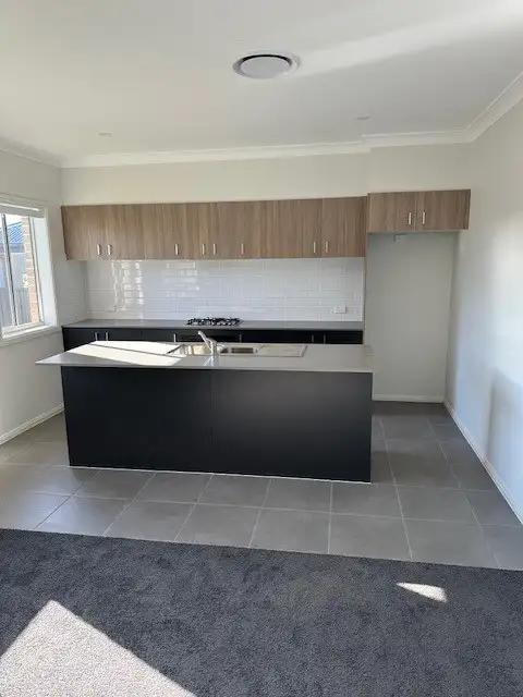 Main view of Homely house listing, 10/24 Tourmaline Drive, Rutherford NSW 2320