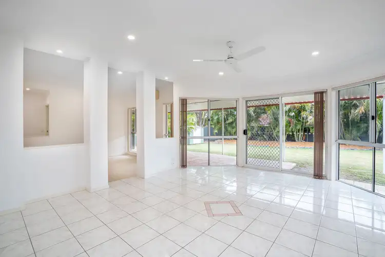 3 Bendigo Crescent, Tallai QLD 4213