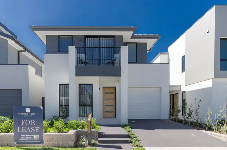 45 Shoreline Road, Moorebank NSW 2170