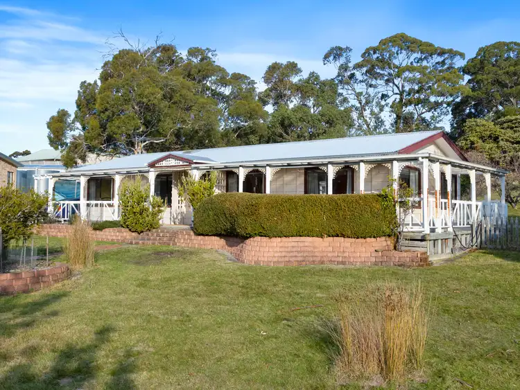 25 Saddle Road