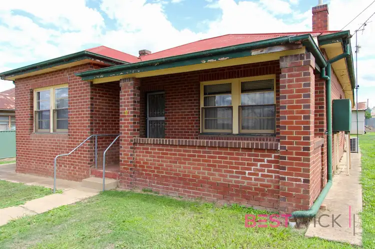 8 Cross Street, Bathurst NSW 2795