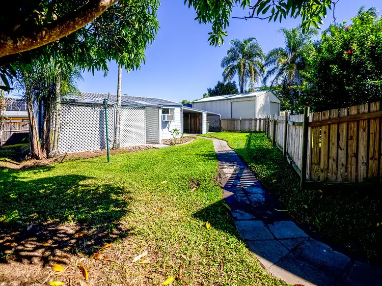 72a Watkins Street, Howard QLD 4659