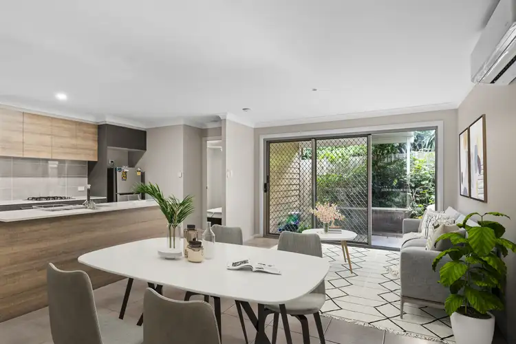 2/2 Peel Street, South Toowoomba QLD 4350